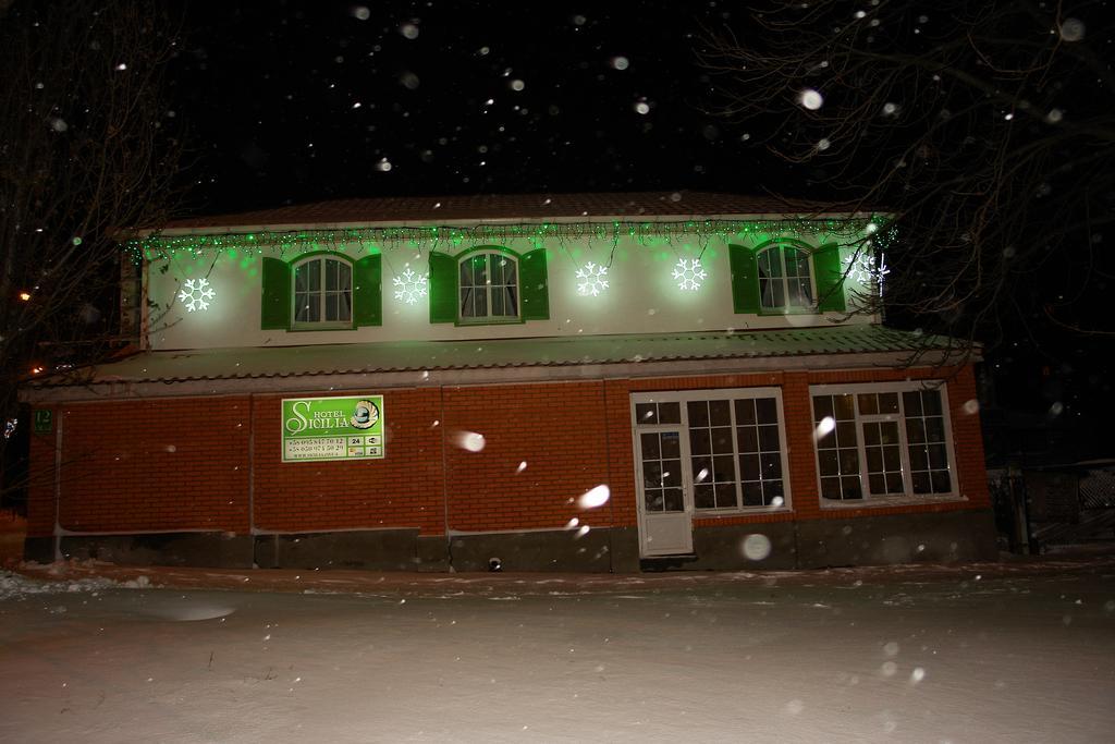 Hotel Sicilia Chornomorsk Buitenkant foto
