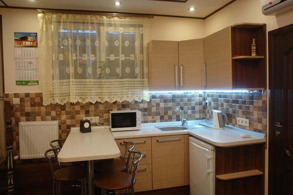 Hotel Sicilia Chornomorsk Buitenkant foto