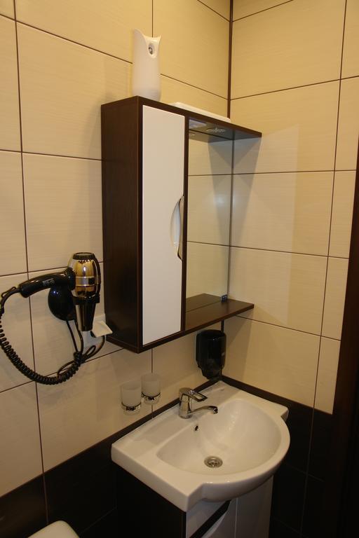 Hotel Sicilia Chornomorsk Buitenkant foto