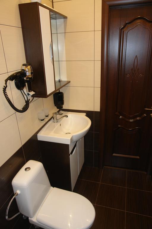 Hotel Sicilia Chornomorsk Buitenkant foto
