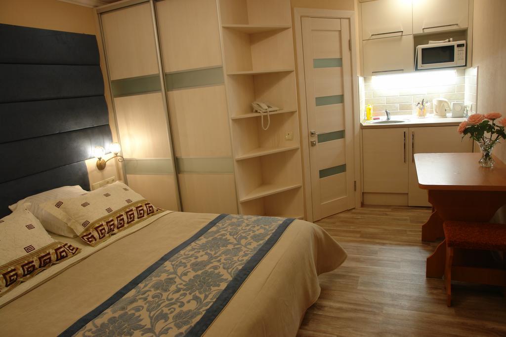 Hotel Sicilia Chornomorsk Buitenkant foto